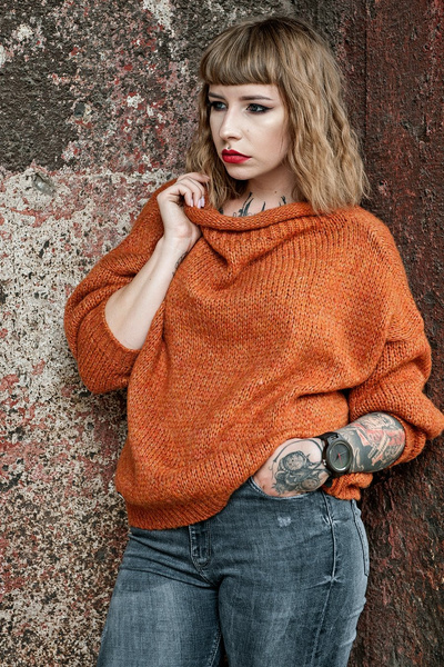 Kurzpullover UNDERWORLD Ziegelrot