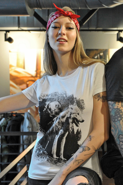 T-shirt für Damen UNDERWORLD Wolf in mountains