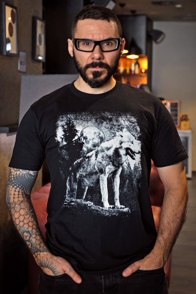 T-shirt für Herren UNDERWORLD Wolf in mountains