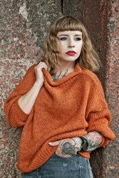 Kurzpullover UNDERWORLD Ziegelrot